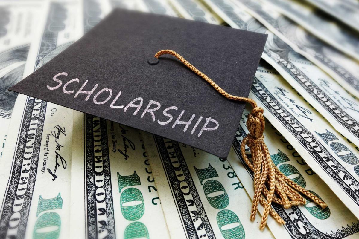News-scholarship